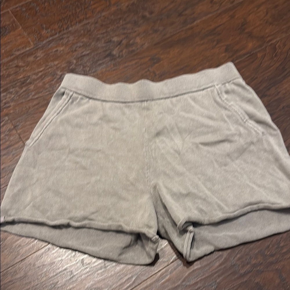 Barefoot Dreams Women's Athletic Shorts in Gray